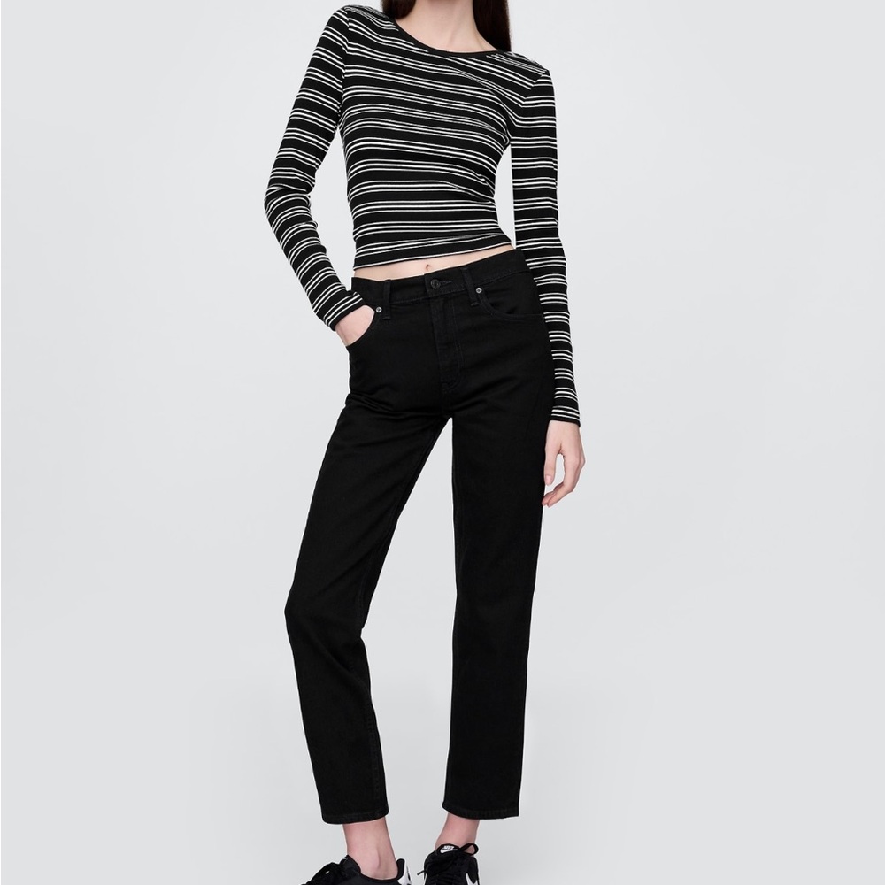 Cheeky straight high rise black jeans